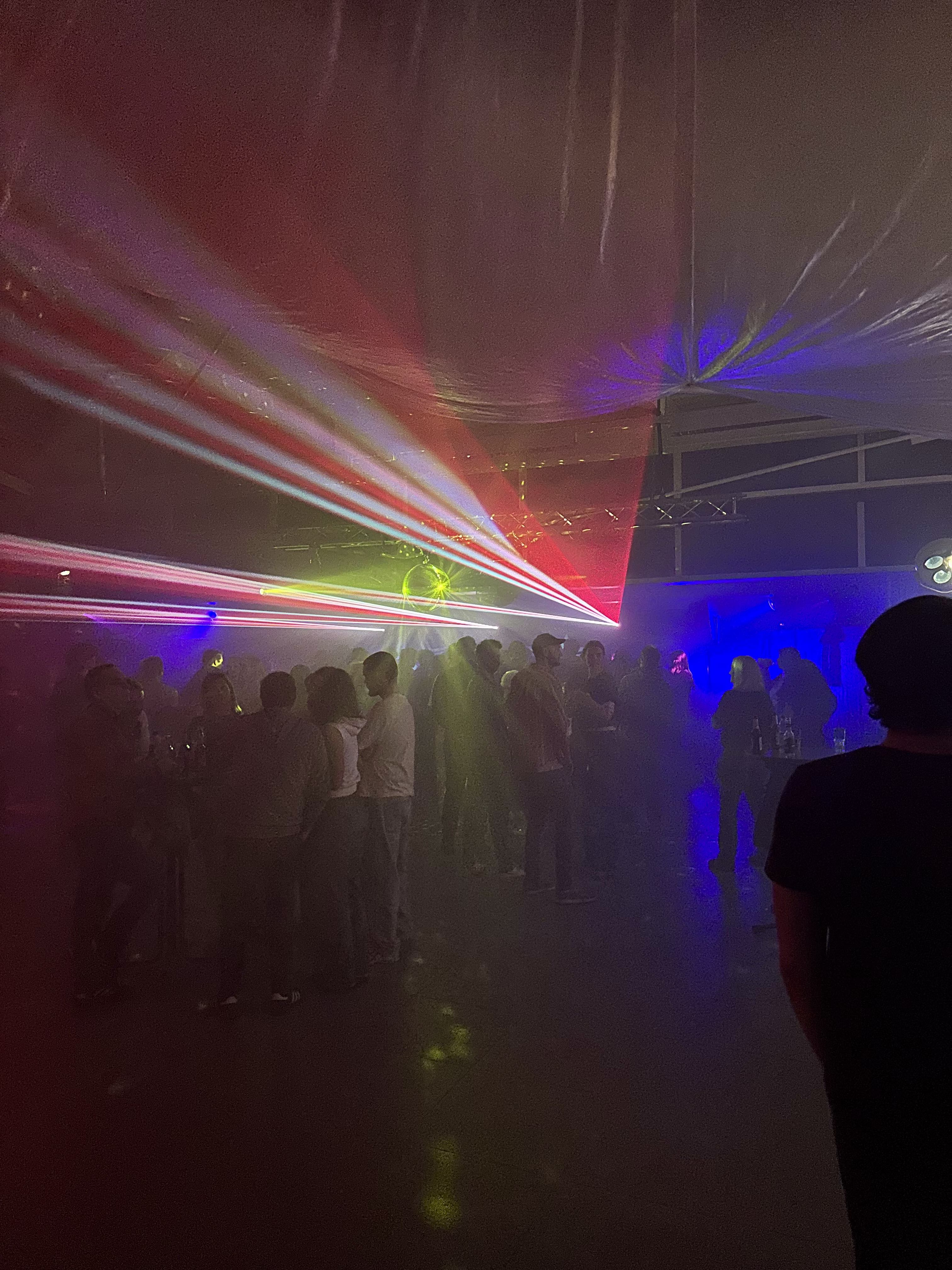 Electro Party im Autohaus